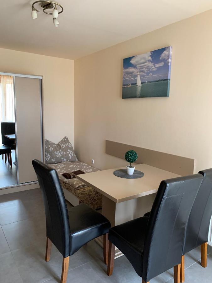 שיופוק Balaton Apartmanhaz מראה חיצוני תמונה