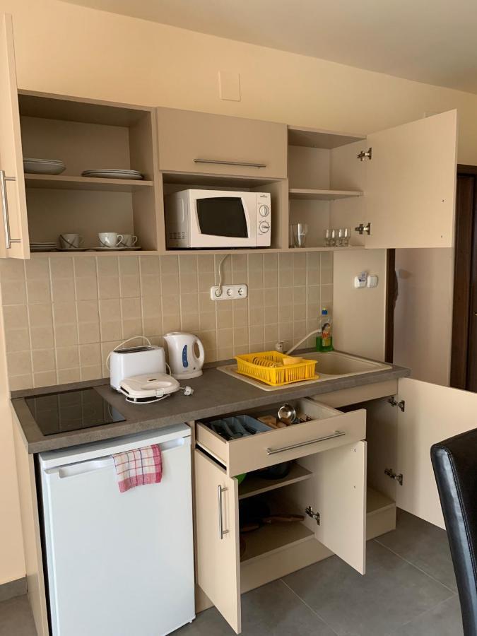 שיופוק Balaton Apartmanhaz מראה חיצוני תמונה