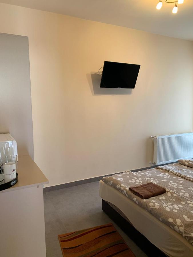 שיופוק Balaton Apartmanhaz מראה חיצוני תמונה