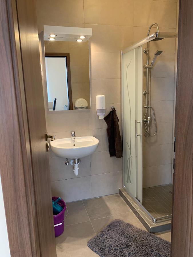 שיופוק Balaton Apartmanhaz מראה חיצוני תמונה