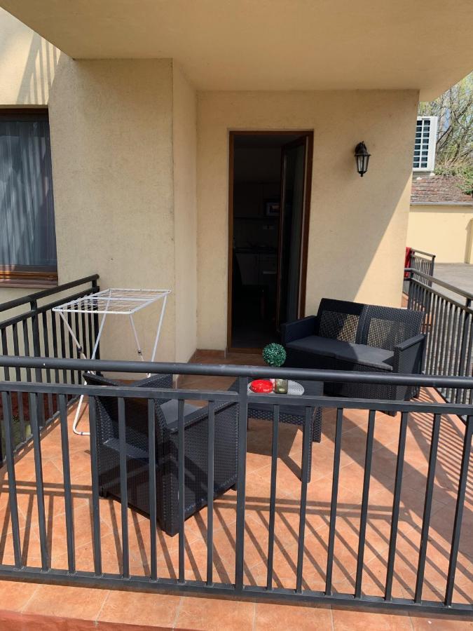 שיופוק Balaton Apartmanhaz מראה חיצוני תמונה